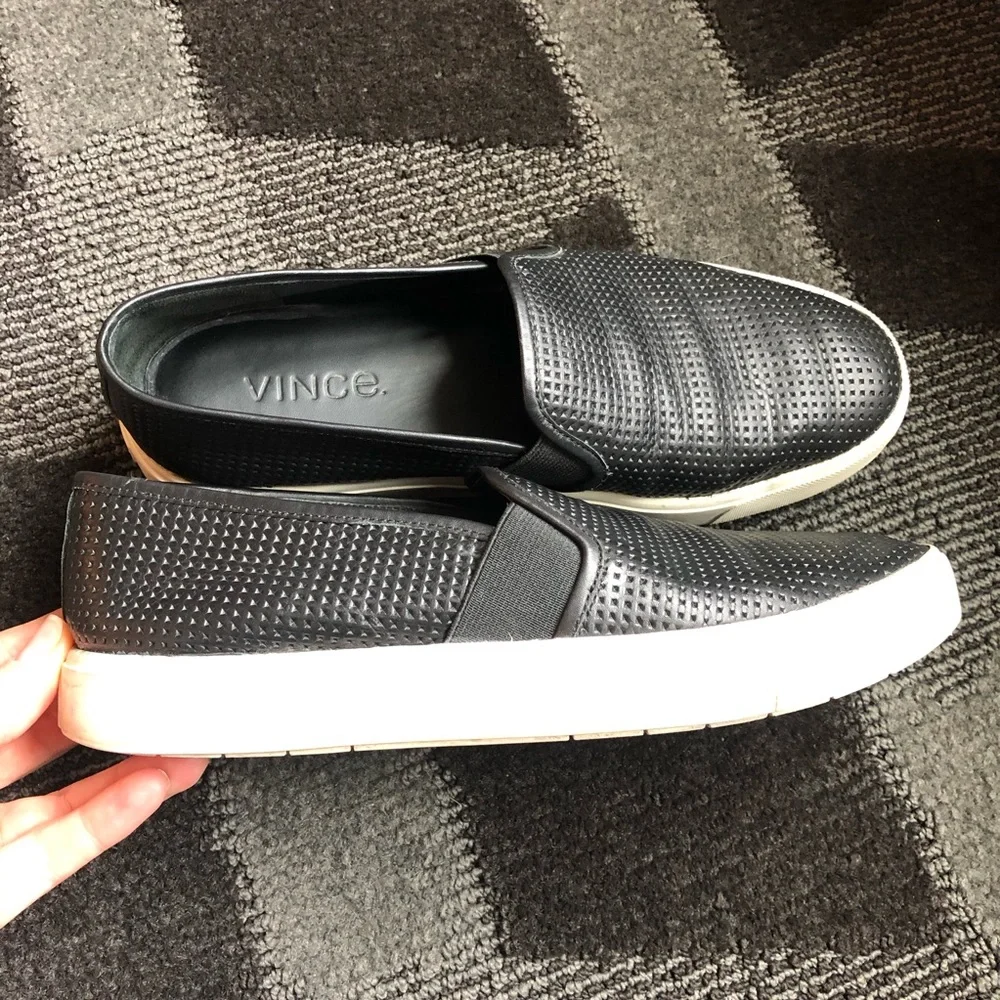 Vince Perforated Leather Blair Sneaker Black size 6.5